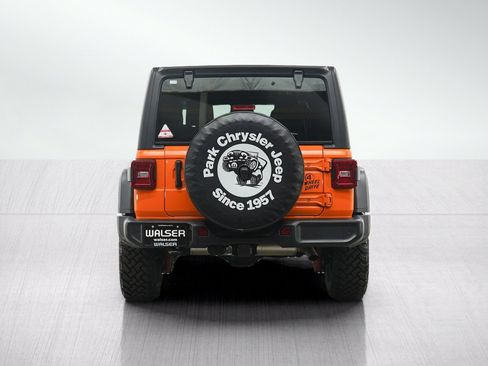 Used 2025 Jeep Wrangler Unlimited Sport AWD/4WD image 4