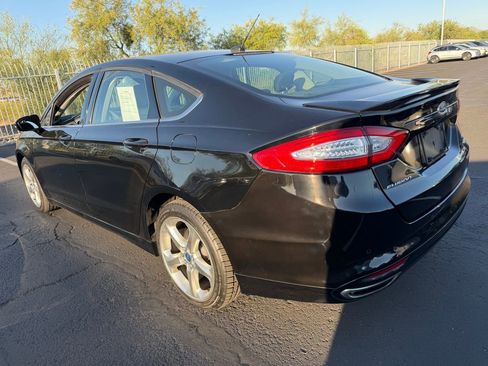 Used 2016 Ford Fusion SE AWD/4WD image 5
