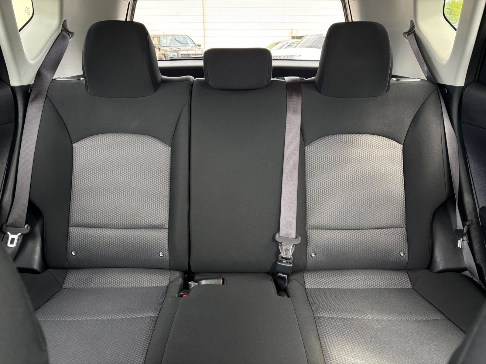 Used 2025 Kia Soul LX w/ LX Technology Package FWD image 36