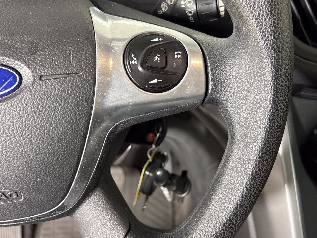 Used 2015 Ford Escape SE FWD image 20