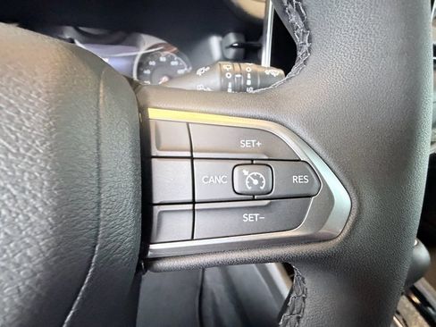 New 2026 Jeep Compass Latitude image 14