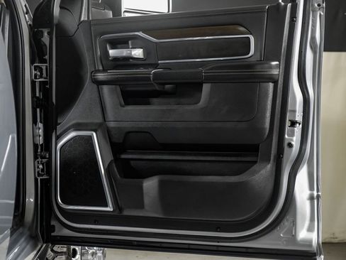 Used 2023 RAM 3500 Laramie image 35