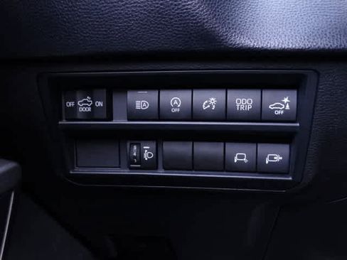 Used 2022 Toyota Tundra SR5 image 39