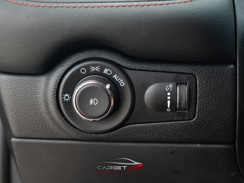 Used 2023 Dodge Durango R/T RWD image 37
