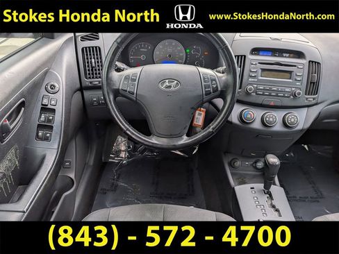 Used 2009 Hyundai Elantra SE FWD image 21