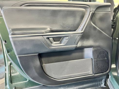 Used 2025 Rivian R1S Adventure AWD/4WD image 21