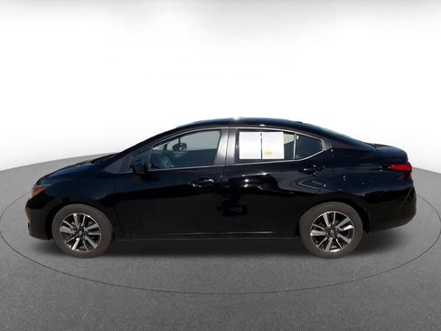 Used 2025 Nissan Versa SV FWD image 8