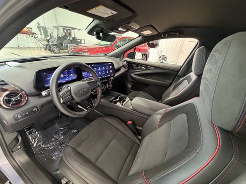 Used 2024 Chevrolet Blazer EV RS AWD/4WD image 10