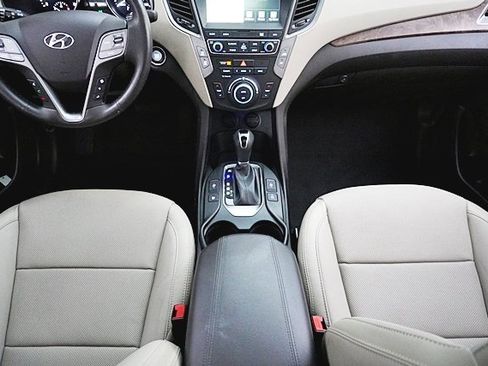 Used 2018 Hyundai Santa Fe Sport image 22