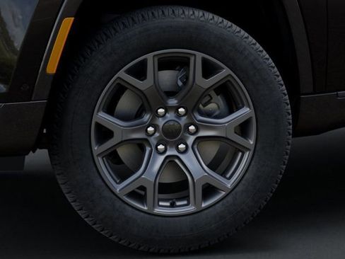 New 2026 Jeep Grand Wagoneer L Limited w/ Premium Group II image 8