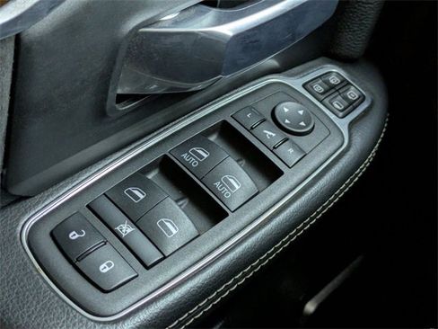 Used 2024 RAM 2500 Laramie image 26