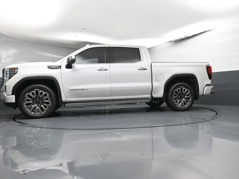 Used 2024 GMC Sierra 1500 Denali Ultimate AWD/4WD image 35
