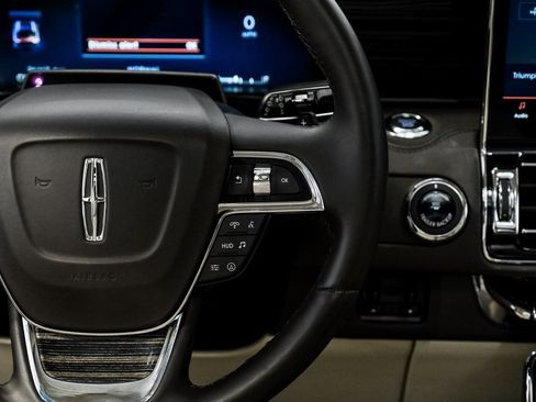 Used 2023 Lincoln Navigator Black Label image 21