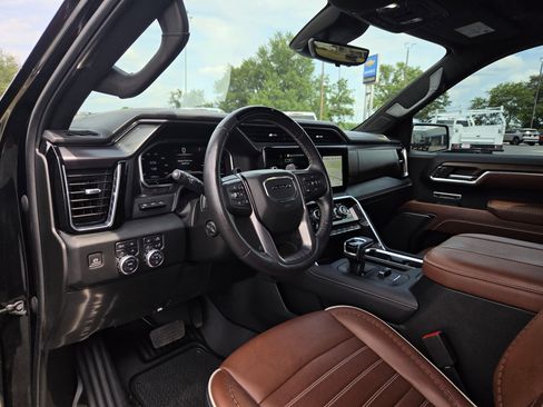 Used 2023 GMC Sierra 1500 Denali Ultimate AWD/4WD image 14