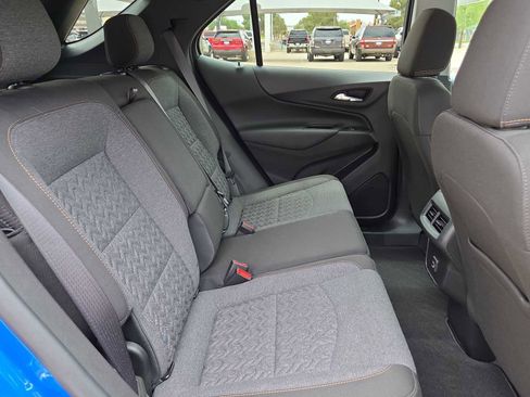 Used 2024 Chevrolet Equinox LT FWD image 17