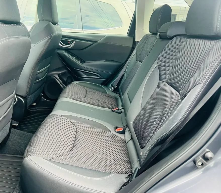 Used 2020 Subaru Forester Premium AWD/4WD image 23