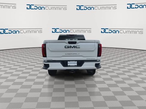 Used 2025 GMC Sierra 2500 Denali Ultimate AWD/4WD image 8