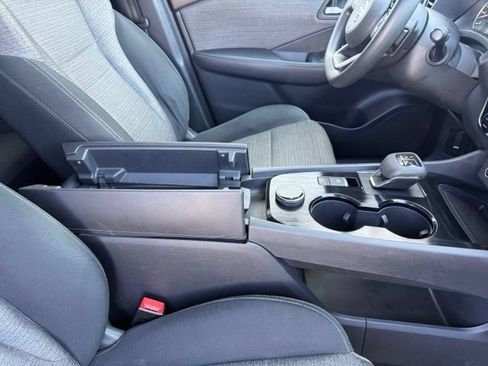 Used 2021 Nissan Rogue SV AWD/4WD image 15