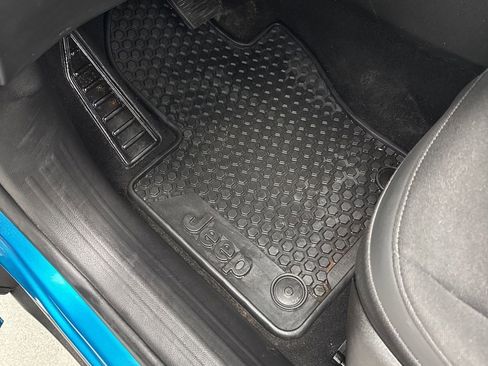 Used 2022 Jeep Renegade Altitude w/ Convenience Group image 15