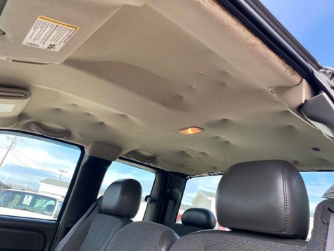 Used 2004 Chevrolet Silverado 1500 W/T image 30