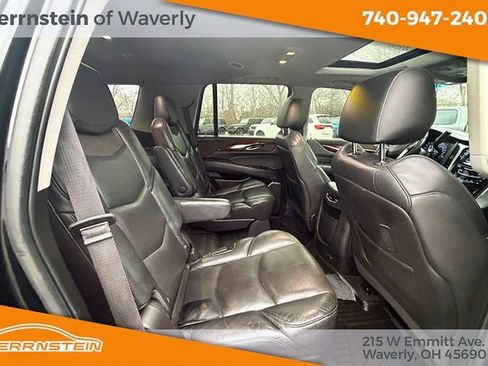 Used 2019 Cadillac Escalade Luxury image 35