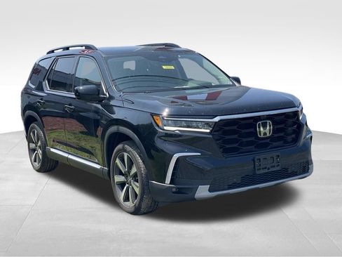 Used 2024 Honda Pilot Elite image 3