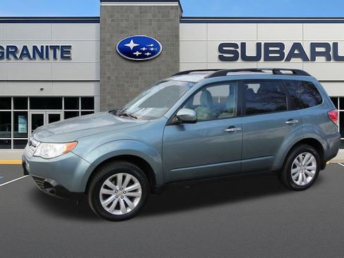 Used 2012 Subaru Forester 2.5X Premium w/ All-Weather Pkg image 4
