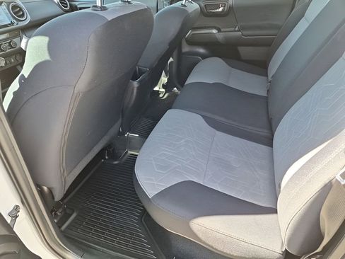 Used 2021 Toyota Tacoma TRD Off-Road w/ Technology Package image 20