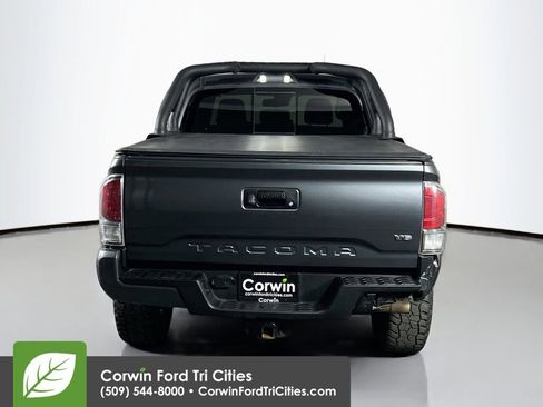 Used 2021 Toyota Tacoma TRD Sport AWD/4WD image 14