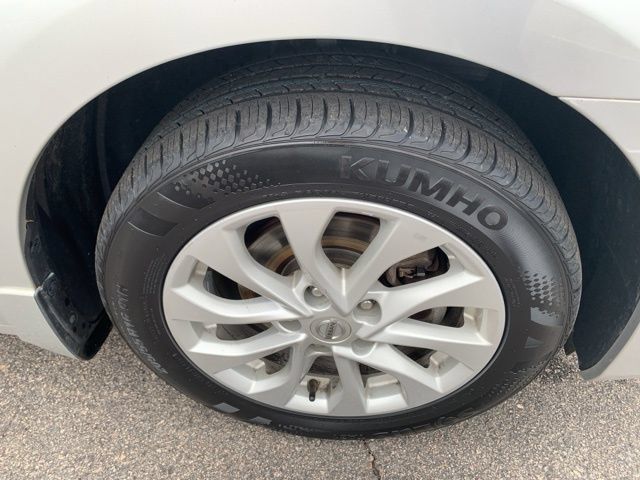 Used 2018 Nissan Sentra SV FWD image 14