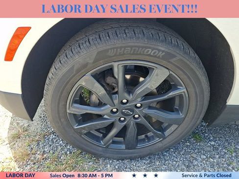 Used 2023 Chevrolet Equinox RS w/ RS Leather Package AWD/4WD image 4