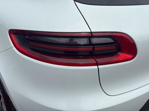 Used 2018 Porsche Macan S AWD/4WD image 49
