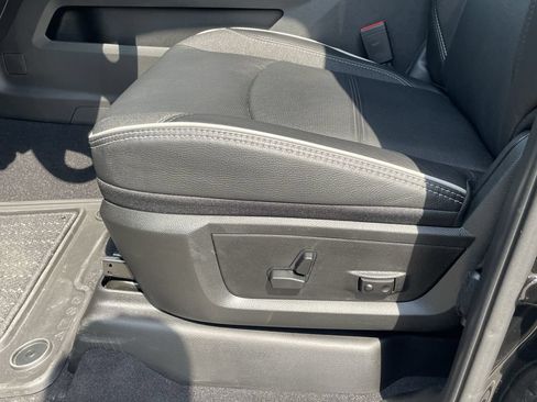 New 2025 RAM 2500 Limited AWD/4WD image 13