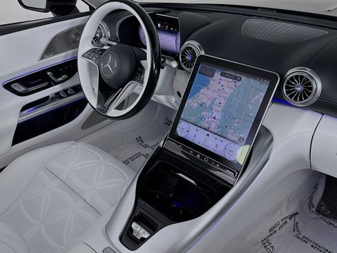 New 2026 Mercedes-Benz Maybach SL 680 image 18