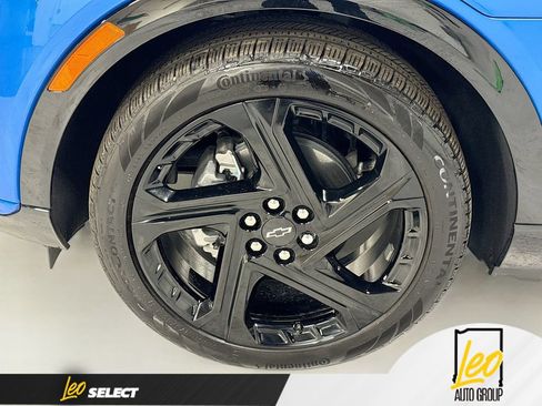 Used 2026 Chevrolet Equinox EV RS w/ Convenience Package II FWD image 33