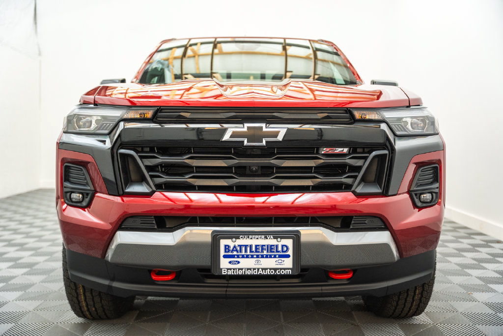 New 2026 Chevrolet Colorado Z71 w/ Technology Package AWD/4WD image 2