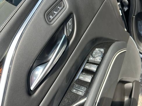 Used 2023 Cadillac Escalade Premium Luxury w/ LPO, Illumination Package AWD/4WD image 19