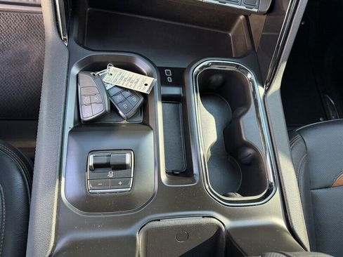 Used 2024 GMC Sierra 3500 AT4 w/ AT4 Premium Plus Package image 43