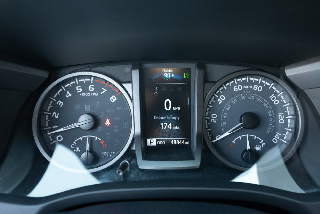 Used 2022 Toyota Tacoma TRD Sport AWD/4WD image 12