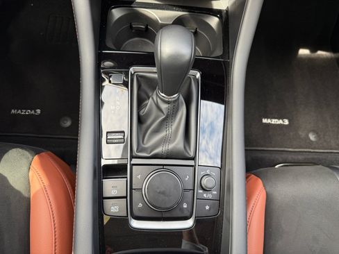 Used 2024 MAZDA MAZDA3 s image 36