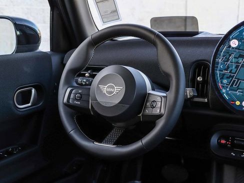 New 2026 MINI Cooper 4-Door Hardtop image 15