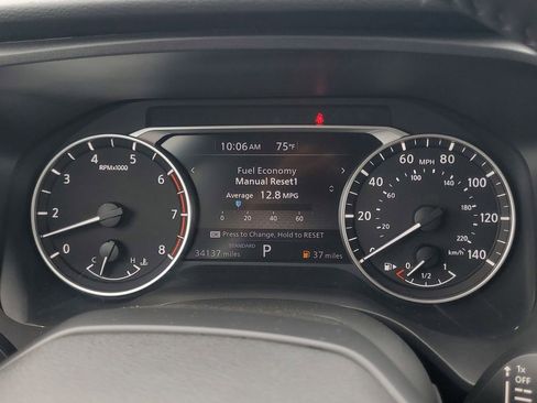 Used 2025 Nissan Rogue SV FWD image 19
