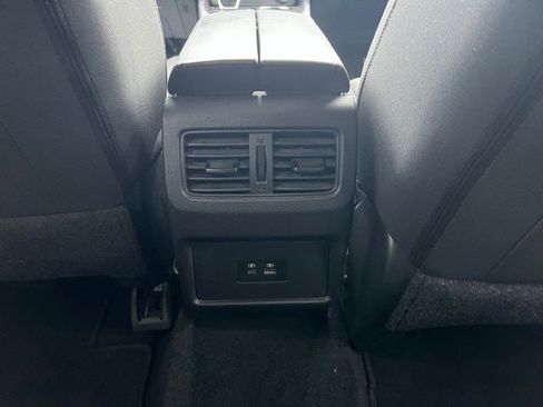 Used 2023 Nissan Rogue SV image 23