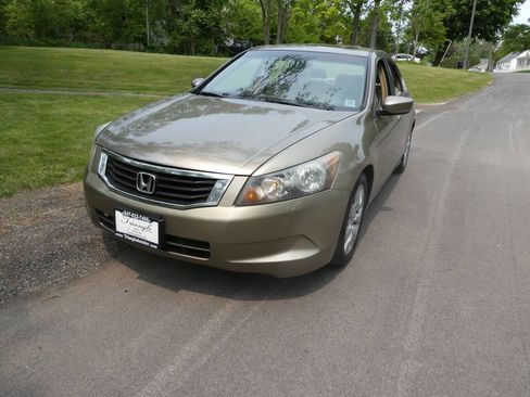 Used 2009 Honda Accord EX image 1