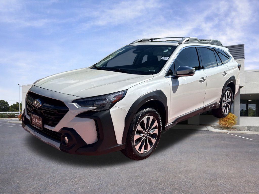 Used 2025 Subaru Outback Touring XT AWD/4WD image 3