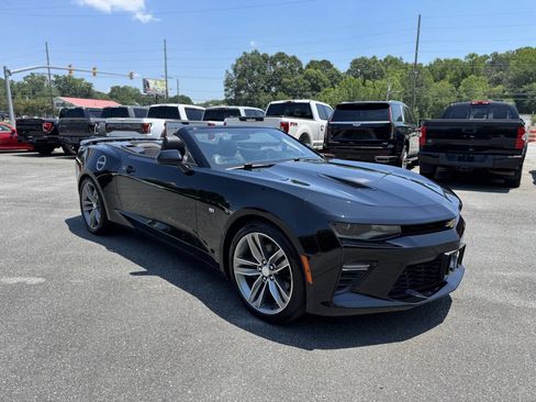 Used 2016 Chevrolet Camaro SS image 25