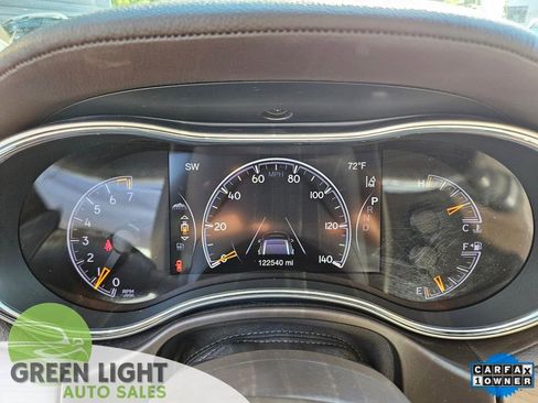 Used 2017 Jeep Grand Cherokee Overland w/ Jeep Active Safety Group image 12