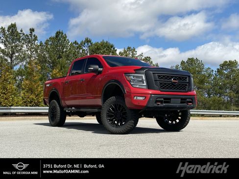 Used 2020 Nissan Titan PRO-4X image 1