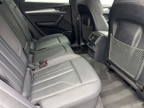 Used 2025 Audi Q5 2.0T Premium image 40