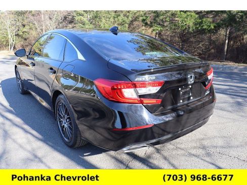 Used 2018 Honda Accord Sport image 5